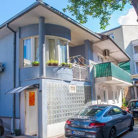 Gallery Apartment