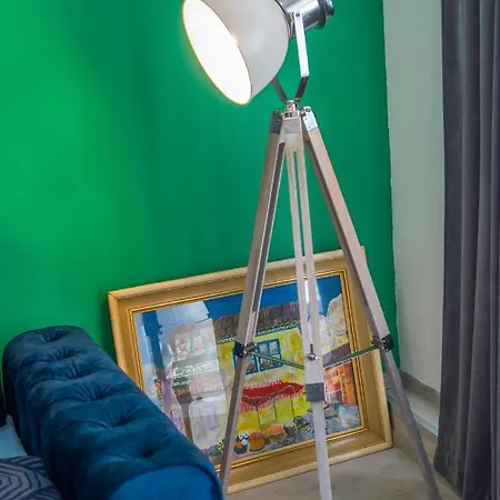 Gallery Apartment *